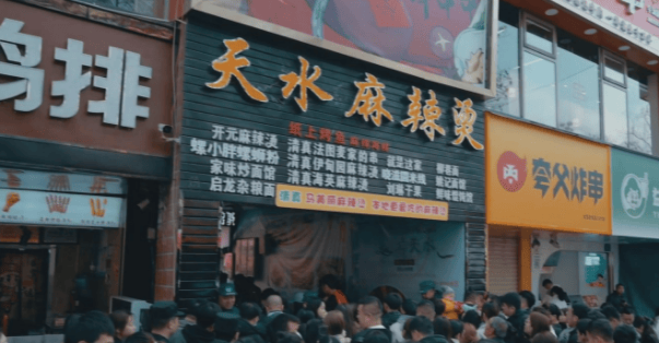 降温的淄博：北上广的游客少了，酒店入住率下滑，烧烤热还有余温