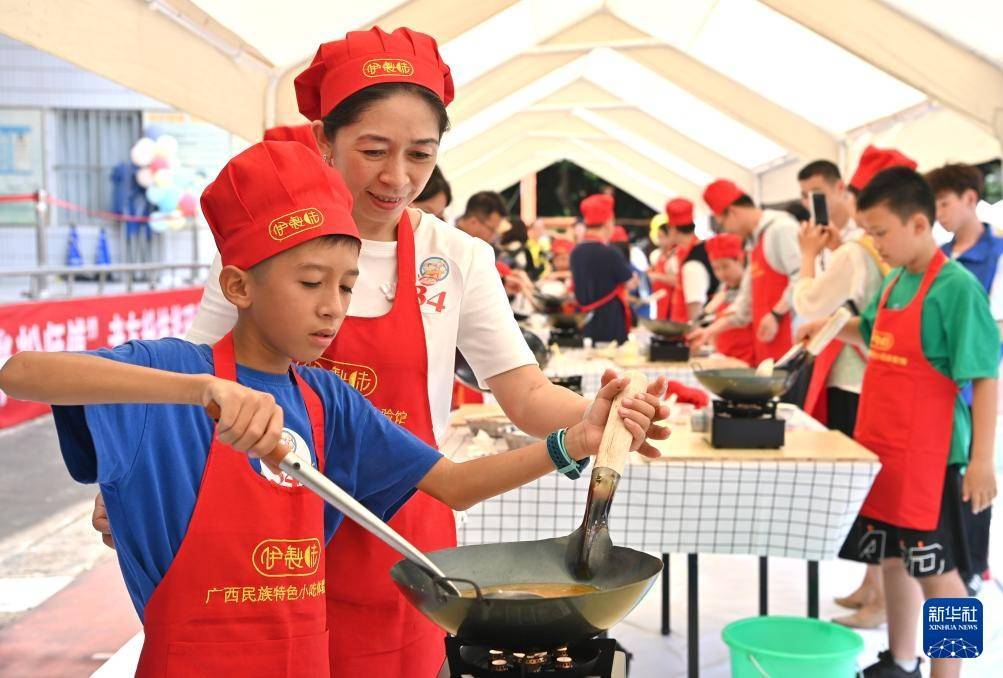 澳门十大彩票-夏分时节：健康饮食，福气进门